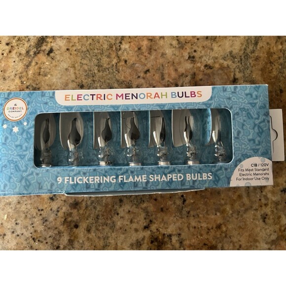 Vintage Blow Mold Menorah That Lights Up Plugs In Star of David White Plastic - Picture 8 of 8